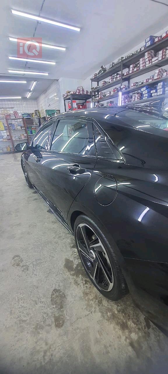 هیوندای ئەلەنترا